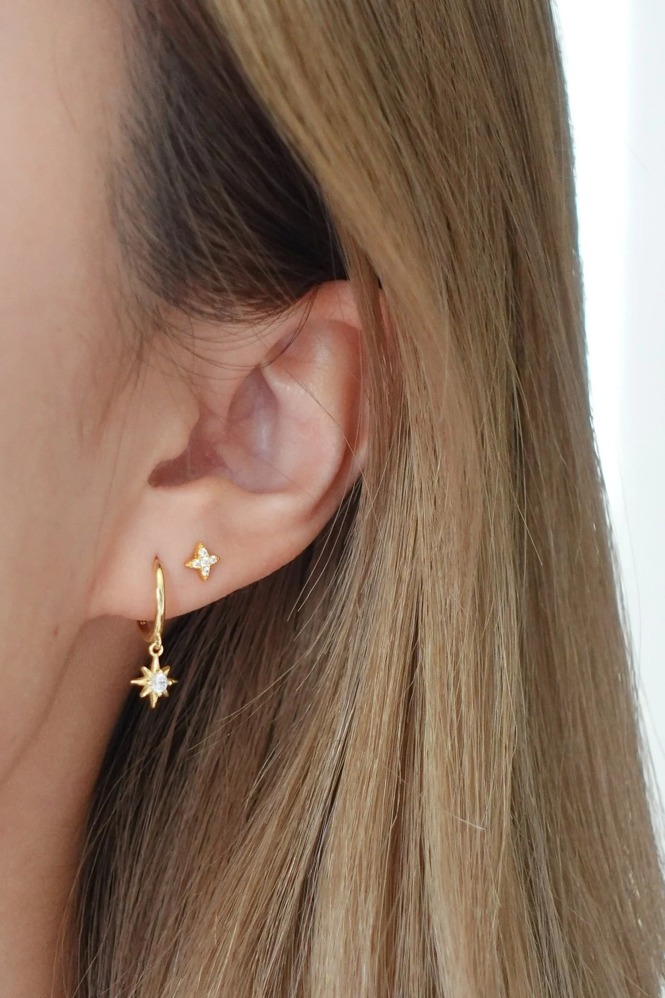 Clear Gem Estrella Studs in Gold - Image 3