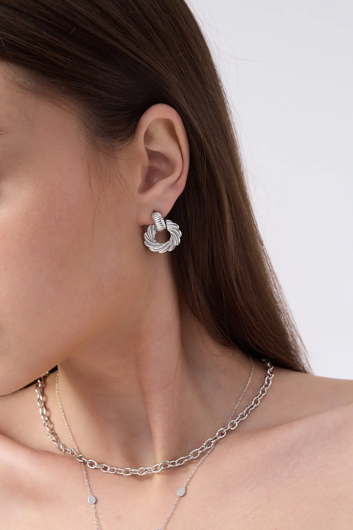 Colette Vintage Inspired Earrings - Image 3