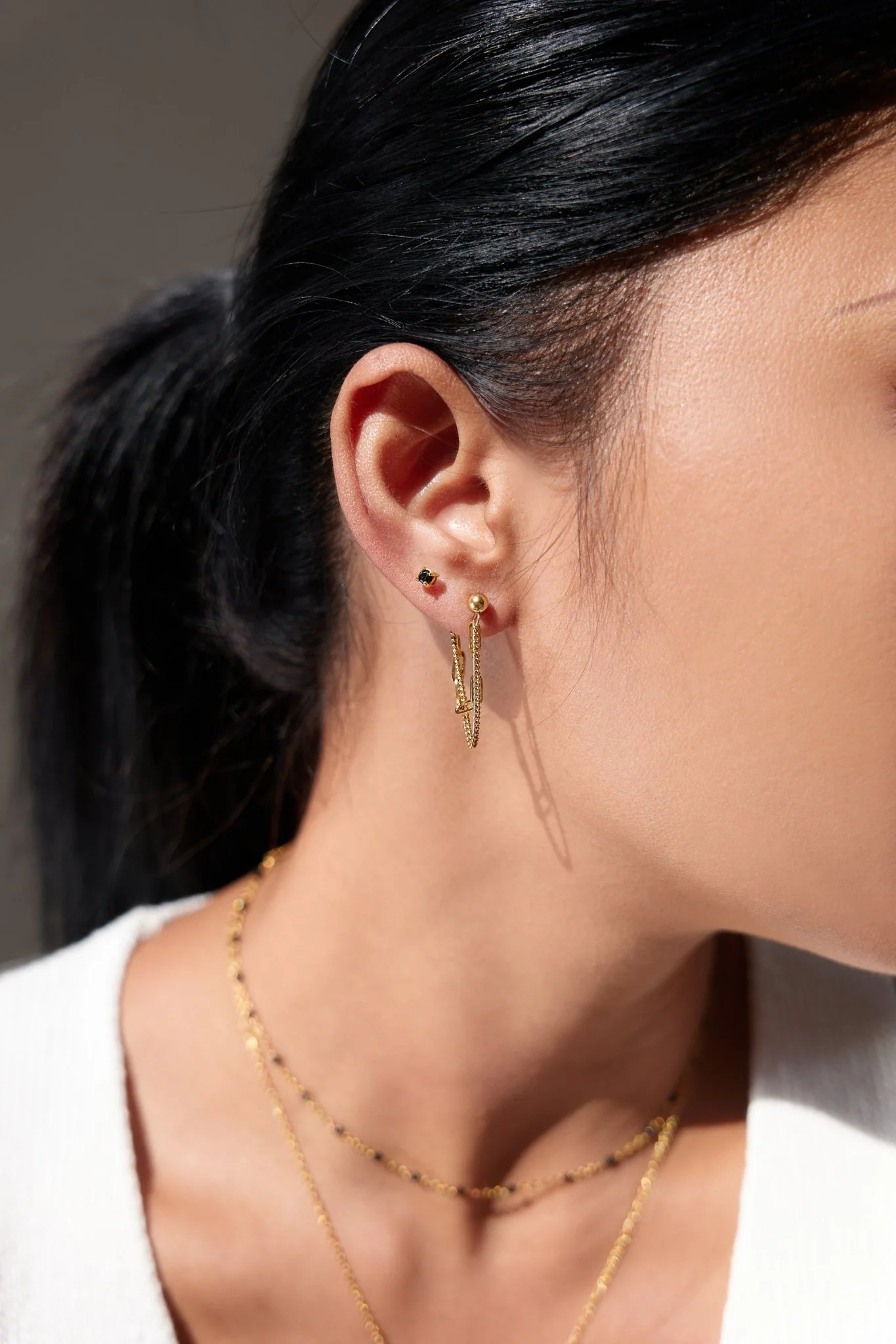 Cynthia Chain Earrings - Image 3