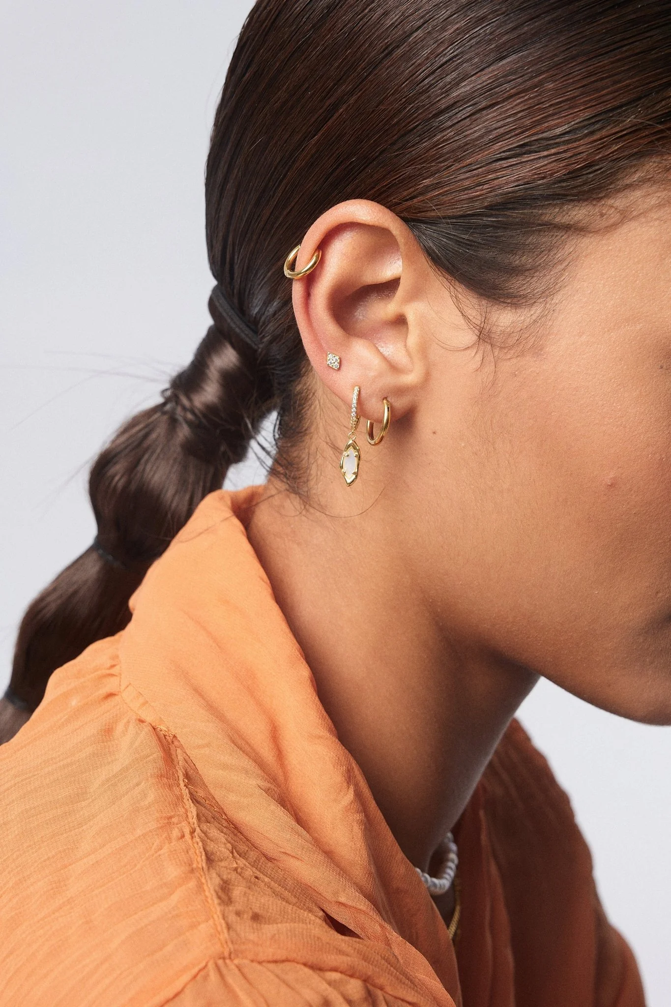 Everyday Seamless Huggie Hoops - Image 5