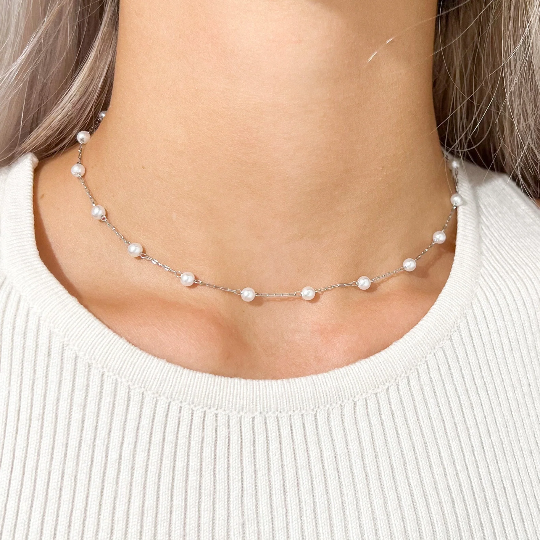 Faux Pearl Choker Necklace - Image 5
