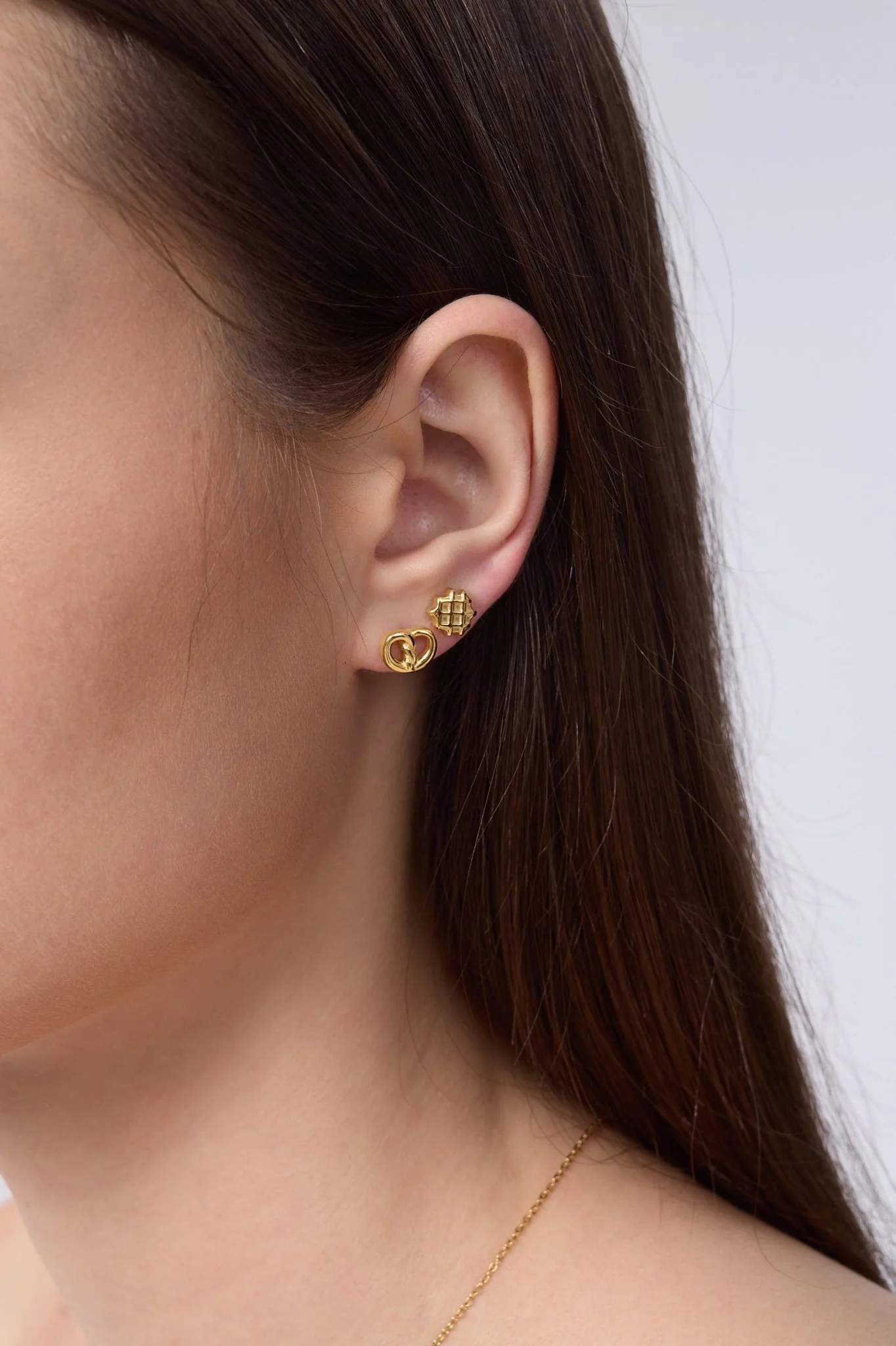 Pretzel Studs - Image 3