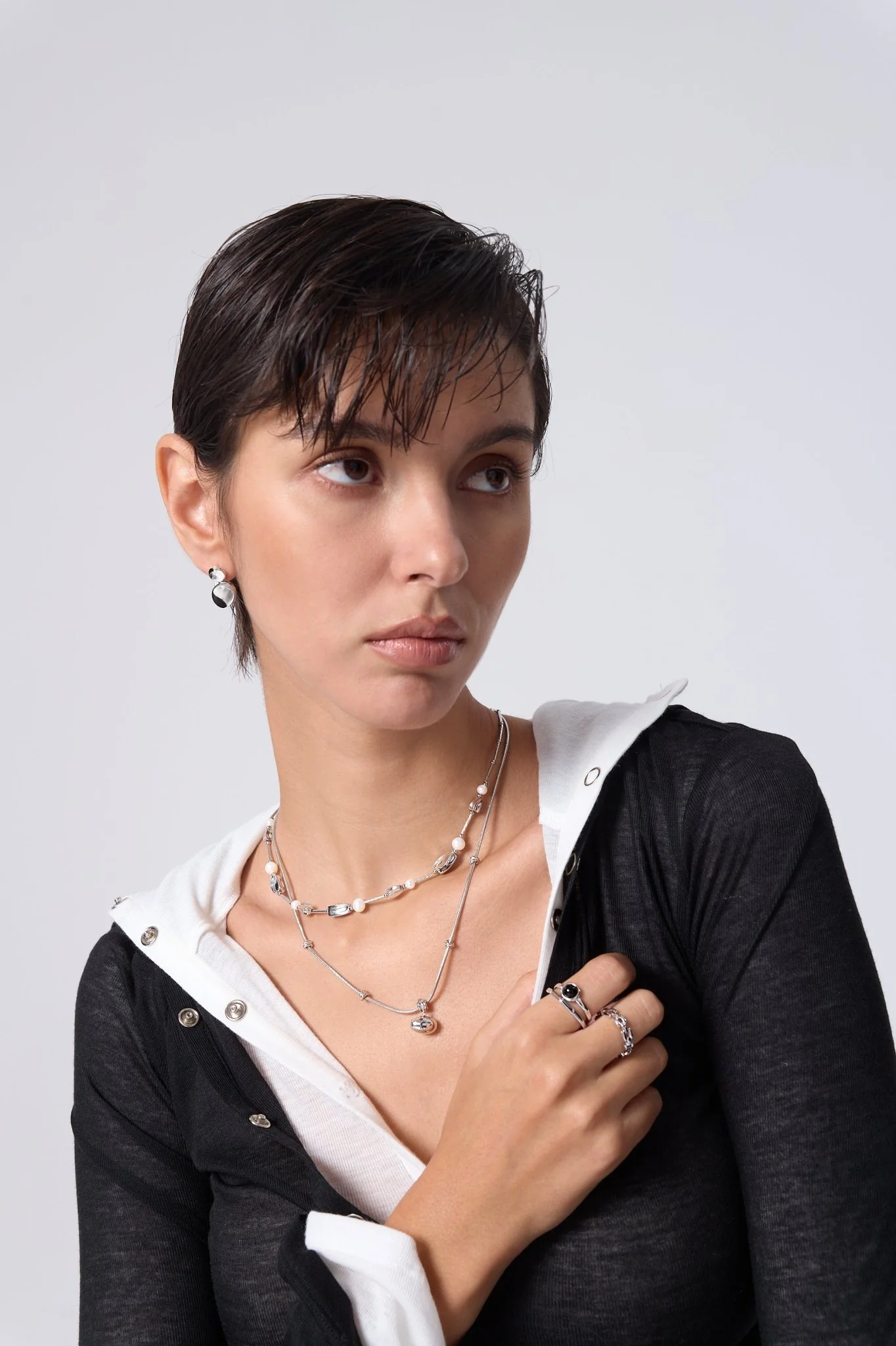 Milena Beaded Pearl Necklace - Image 3