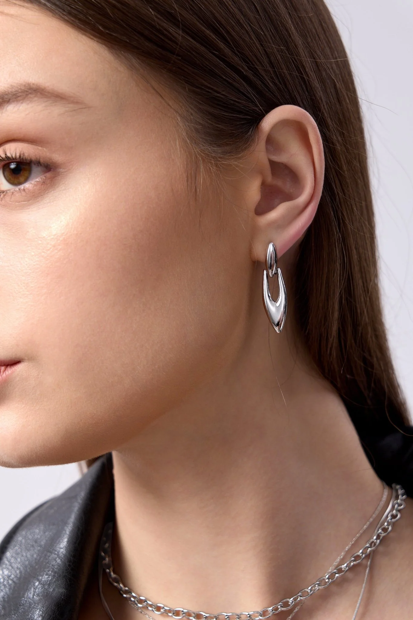 Nyla Tapered Drop Earrings - Image 3