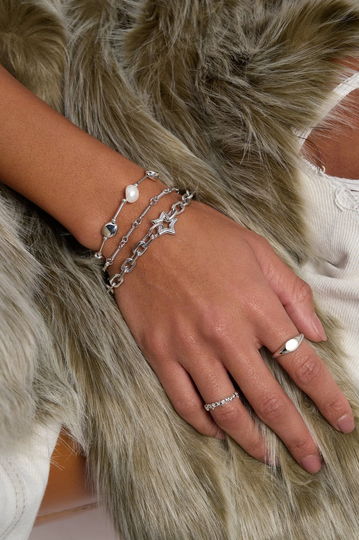 Esme Beaded Pearl Bracelet - Image 3