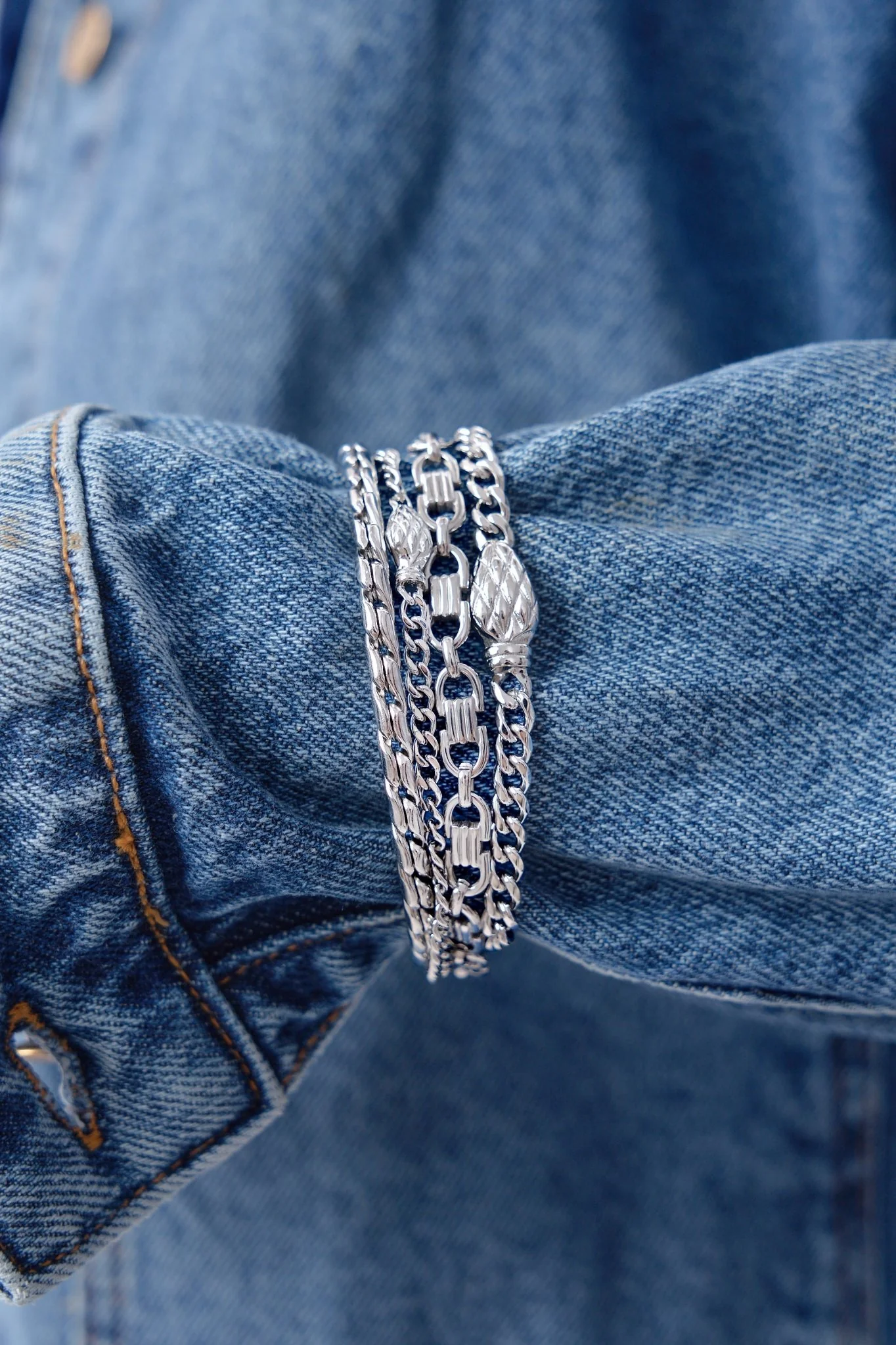 Thin Geometric Snake Head Bracelet - Image 4