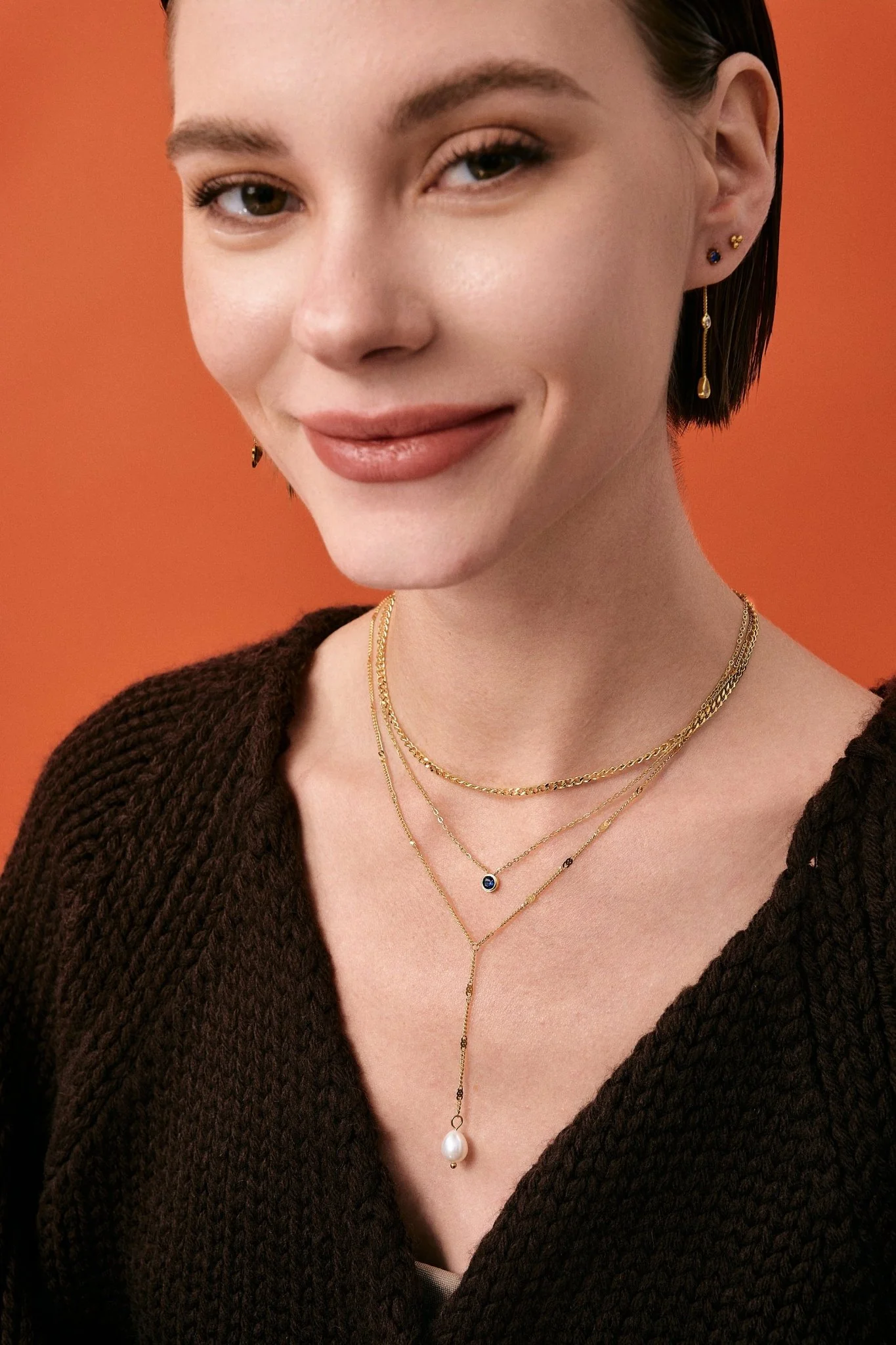 Thin Sasha Necklace in Gold - Image 2