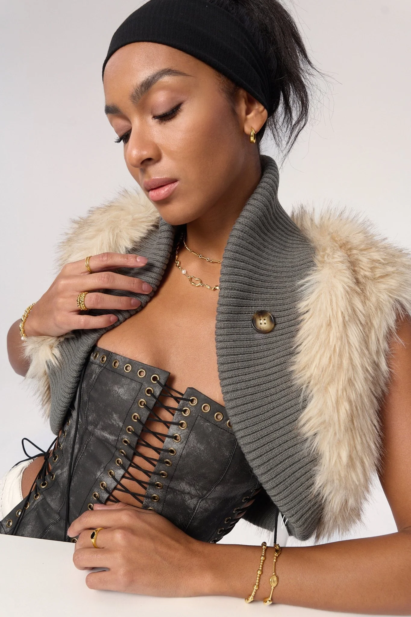 Yara Organic Asymmetrical Pearl Necklace - Image 3
